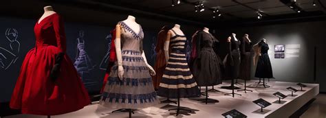 Christian Dior virtual exhibition tour at the McCord Museum